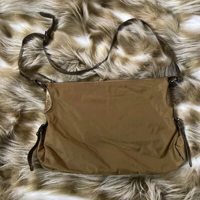 Bandolera organizadora Hobo International bronce nailon Foto 1 de 4