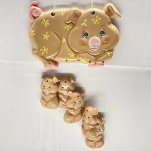 Carillon a vento mobile maiale ceramica vintage mamma maiale e 5 maialini bambino decorazione parete - Foto 1 di 6