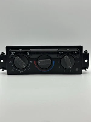 Calentador de temperatura manual / control de CA para 01-02 GMC Yukon o Yukon XL Foto 1 de 4