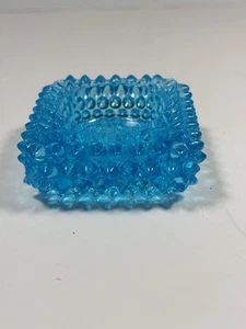 Vintage Fenton blau Hobnail quadratischer Salzkeller Aschenbecher, Teelicht Kerzenhalter - Bild 1 von 10