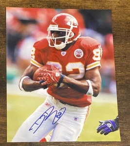 DWAYNE BOWE KANSAS CITY CHIEFS AUTOGRAPHED SIGNED 8x10 PHOTO - Picture 1 of 1