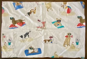 Funda de almohada estándar de algodón percal The Company Store Sandcastle Beach Dogs - Imagen 1 de 4