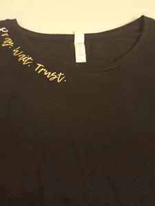 Women's Pray Wait And Trust Tee Size Small - Picture 1 of 2