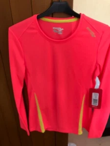 Saucony running top - size small - BNWT - Picture 1 of 5