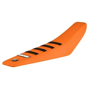 2024 - KTM SX 50 Seat Cover By Enjoy MFG all ORANGE with BLACK ribs #422 - Foto 1 di 5