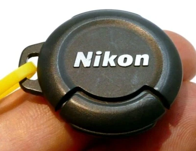 Nikon 28mm Front Lens Cap OEM for Coolpix 950 cameras  - Image 1 of 4