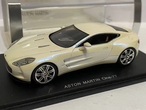 SPARK Aston Martin One-77 1:43 resin auto - Foto 1 di 7