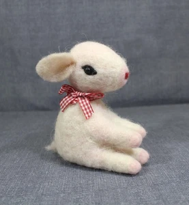 Needle Felted Wool Sitting Pink Pig Piglet with Bow 5" inch - Picture 1 of 9