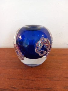 KATRINA BEATHIE ART GLAS VASE, SIGNIERT 1999, 10cm hoch - Bild 1 von 13