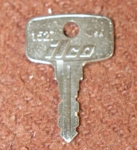 ILCO Snap-On Tool box Key  Y309 - Picture 1 of 2