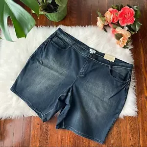 Cato Classic Jean Shorts Bermuda NWT Size 28W medium/dark wash - Picture 1 of 7