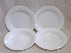 FOUR Corelle Winter Frost White Flat Rim Bowls Shallow 8.5" Soup Pasta EXCELLENT - Picture 1 of 2