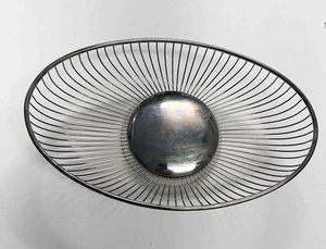 * VINTAGE Silver Plated 11.75" Oval EALES Bread/Fruit Basket - Picture 1 of 2