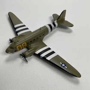 Douglas C-47 Skytrain Diecast Model Airplane - Picture 1 of 4