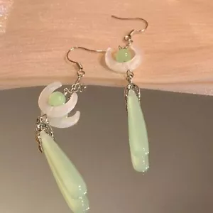 Green & Pearlized White Crescent Moon Resin Dangle Earrings NEW - Picture 1 of 6