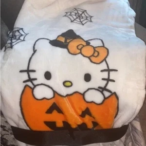 Plush Hello Kitty Throw blanket - Picture 1 of 2