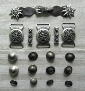 12 SILBERNE TRACHTENKNÖPFE - SCHNALLEN - CHARIVARI - METALL - TRACHT - Bild 1 von 1