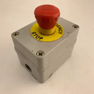SPRECHER+SCHUH D7-1YM1 Emergency Stop Push Button Twist to Release - Picture 1 of 2