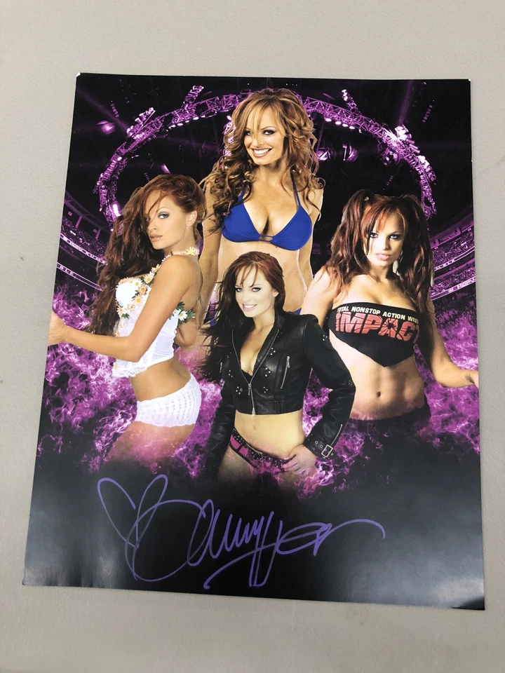Christy Hemme NWA WWE Diva Lucha Playboy Foto Firmada Automáticamente 8x10 SIN CERTIFICADO DE AUTENTICIDAD Foto 1 de 1