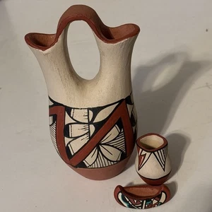 3 pc Vtg Miniature Native American art Wedding vase Chinana JEMEZ Canoe MFT - Picture 1 of 22