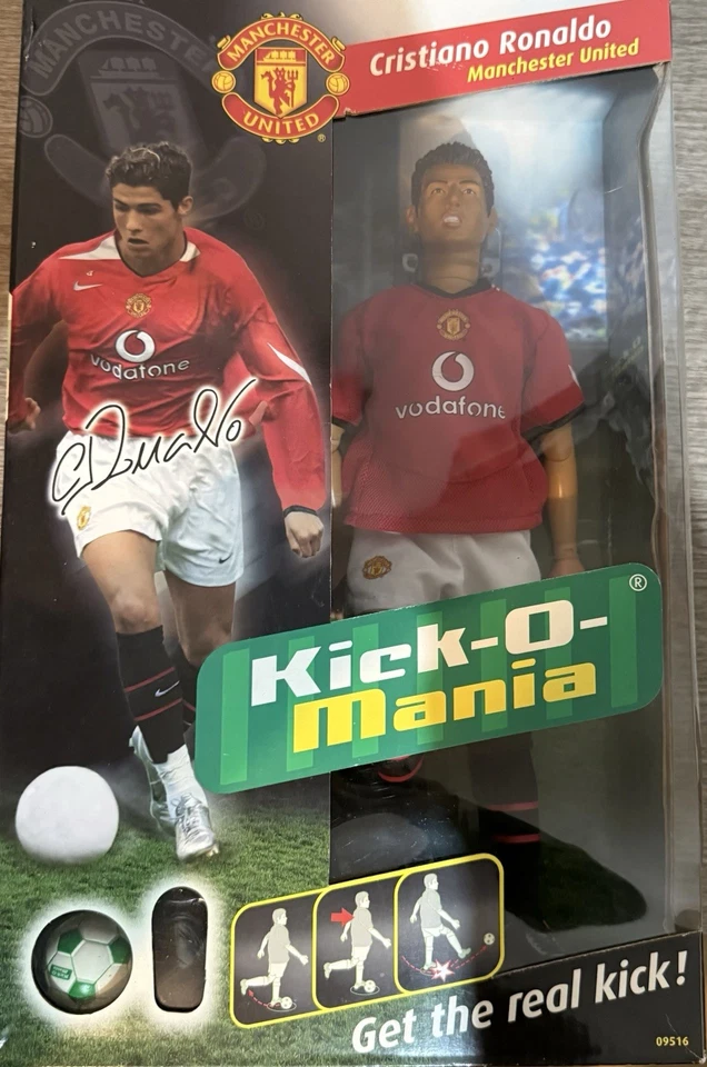 CR7 - Cristiano Ronaldo Action Figure Rookie Man United Kick-O-Mania - Immagine 1 di 4