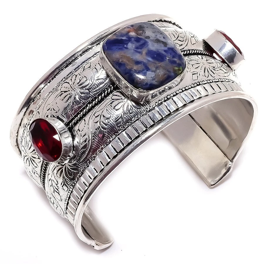 Браслет-манжета из серебра 925 пробы с оранжевым содалитом и гранатом регулируемый R-789 - Изображение 1 из 1