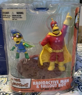 Figura sellada McFarlane Los Simpson Hombre Radioactivo y Fallout Boy 2007 nueva en paquete Foto 1 de 4