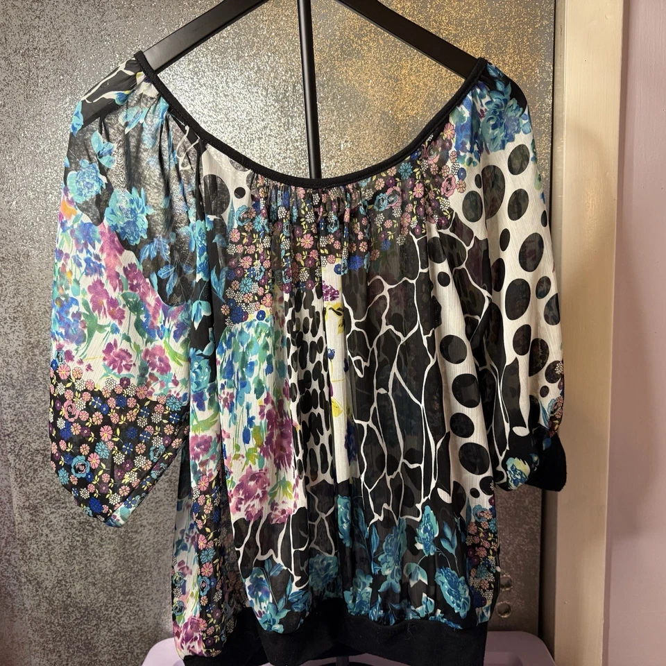 超粉色透明衬衫黑色花卉动物印花 3/4 袖女式中号 — 第 1/4 张图片