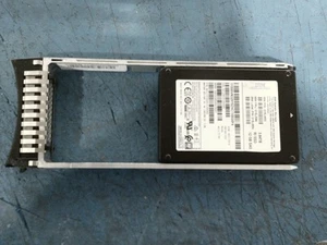 01EJ596 IBM 3.84TB 12Go 2.5" SAS RI SSD 01EJ592 01EJ594 - Photo 1/5