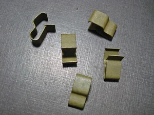 5 pcs NORS dash trunk under hood tail lamp head light wiring clips clamps for GM - Bild 1 von 7