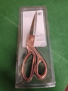 # Schlaufen und Fäden 9,5" Schneiderschere mit Messerkante maßgeschneidert Neu in Verpackung - Bild 1 von 7