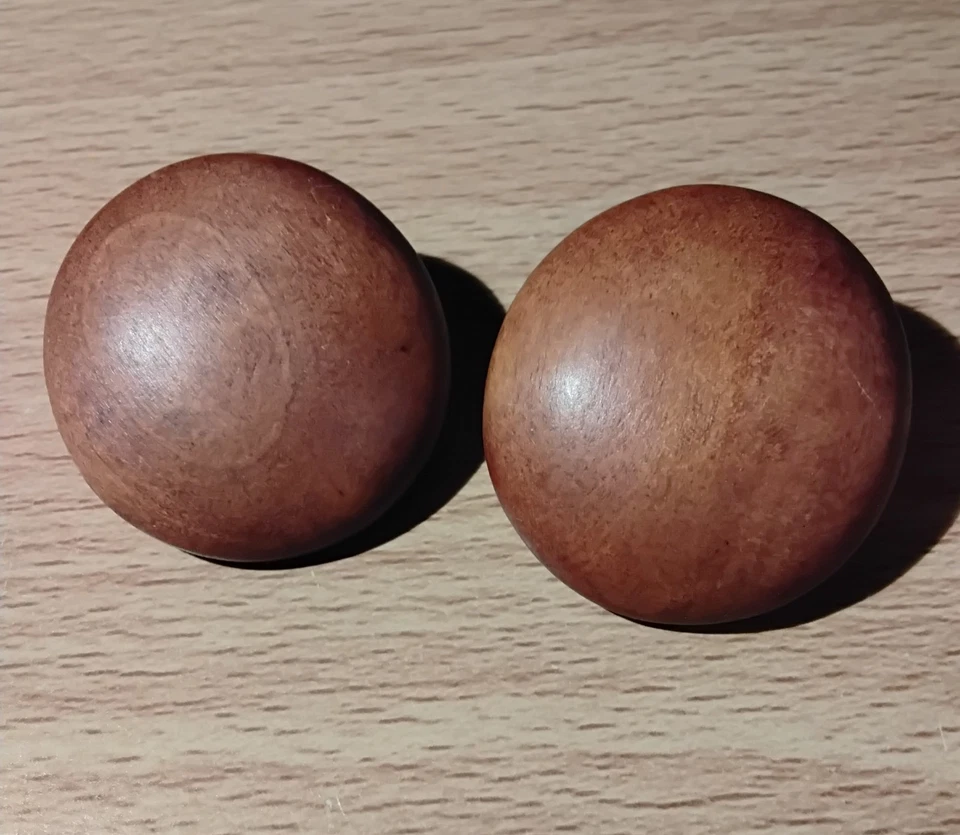 Большие круглые коричневые деревянные серьги - Изображение 1 из 1