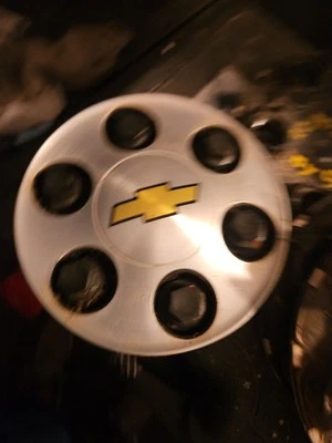 2007-2014 雪佛兰索罗德/塔霍/郊区/雪崩中心帽二手 — 第 1/3 张图片