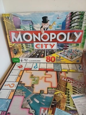 Hasbro Monopoly City Edition Board Game with 80 3D Buildings *GREAT CONDITION* - Image 1 of 4