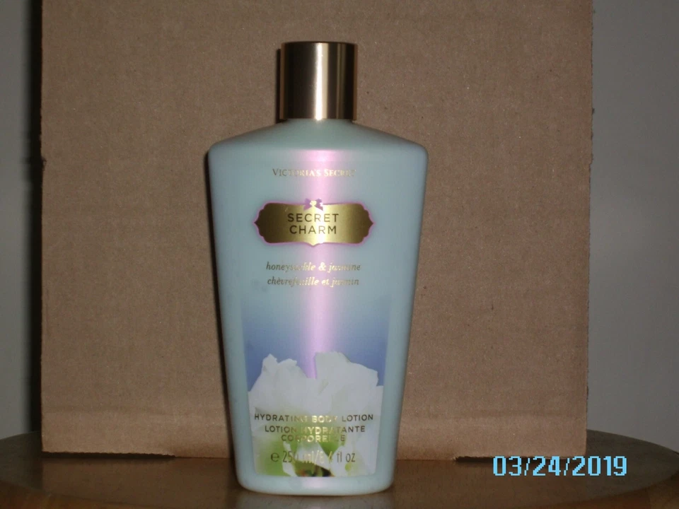 Лосьон Secret Charm 8,4 унции Victoria's Secret - Изображение 1 из 1