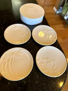 POTTERY BARN SIGNS OF SPRING - SET OF 4 - SALAD / APPETIZER PLATES New w/ BOX - Picture 1 of 22
