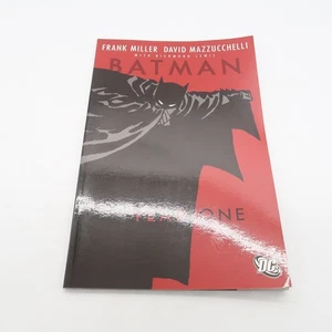 Batman : Year One by Miller & Mazzucchelli DC Comics 2005 - Picture 1 of 7