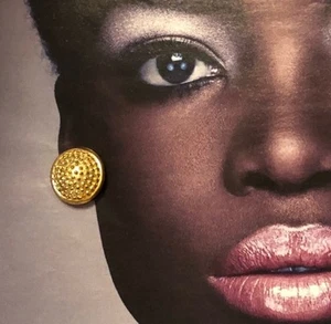 Pendientes cúpula punteada redondos sobre plata chapados en oro vintage años 80 - Imagen 1 de 13