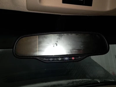 Espejo retrovisor interior delantero central usado se adapta a: 2013 GMC Yukon XL 1500 sin video Foto 1 de 4