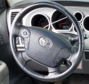 Airbag volante conductor Toyota Tundra LH 2007-2009 OEM Foto 1 de 4