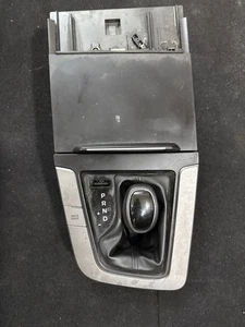 2017-2019 Hyundai Elantra Automatic Gear Shifter With Center Console  OEM - Picture 1 of 3