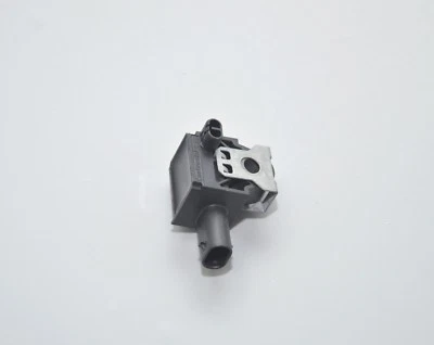 BMW F01 7er F10 F11 F02 F03 F04 G11 G12 F12 F13 Sensor B S Sleeve Column 9224177 - Image 1 of 4