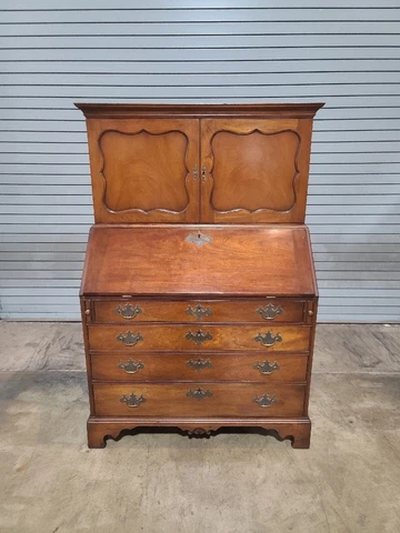 KITTINGER Colonial Williamsburg Mahogany Slant Front Desk with Bookcase CW-1 Cover
