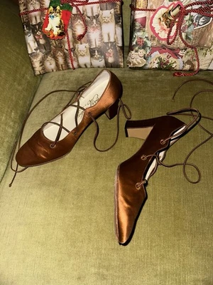 Zapatos de satén Roger Viver vintage años 50’s 1960’s Foto 1 de 4