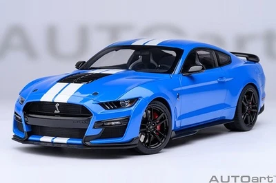 Coche modelo compuesto azul grabber Ford Mustang Shelby GT500 1/18 de AUTOart 73094 Foto 1 de 4