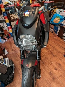 Ducati Carbon Red Diavel - Picture 1 of 13