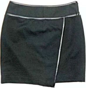 White House Black Market Black Wrap Skirt Size 6 NWT - Picture 1 of 2