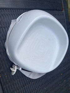 BabyBjorn Booster Seat (Helps Child Up To Table) RRP£42 - Picture 1 of 2