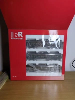 HO Rivarossi Hornby 3 Car Set of 60' Coaches CNW Chicago & North Western HR4036 - Image 1 of 4