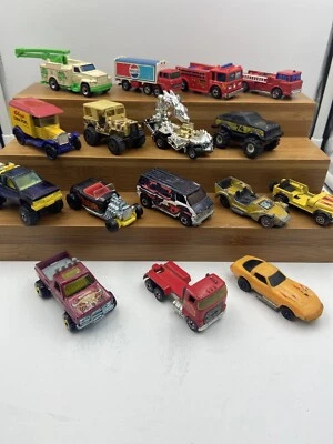 Lote Mixto Suelto 16 Hot Wheels Diecast Stomper Redline 70’s 80’s 90’s Foto 1 de 4